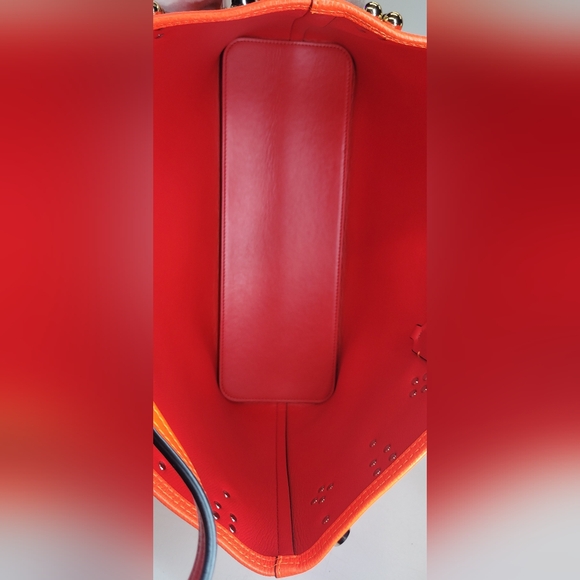 SOLD❌ Christian Louboutin Sunrise Calfskin Leather East West Cabata Tote Bag - Picture 11 of 16